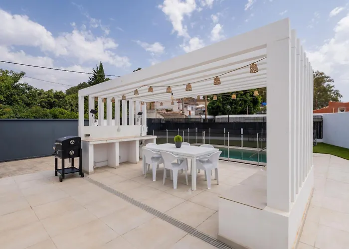 Casa Con Piscina Y Gran Terraza En El Pinillo *